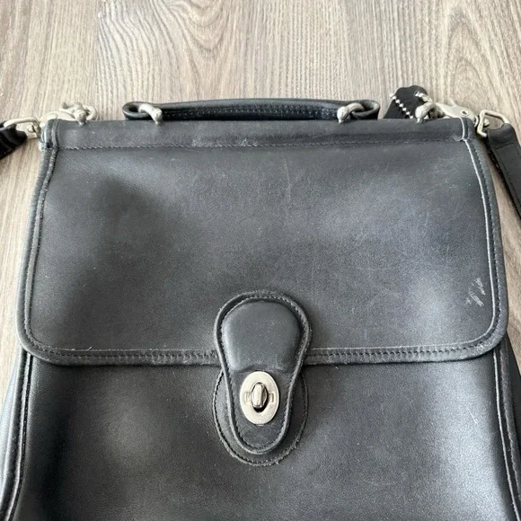 VTG 90s Coach Black Leather Willis Crossbody Bag Purse Turnlock 9927 - Picture 6 of 16